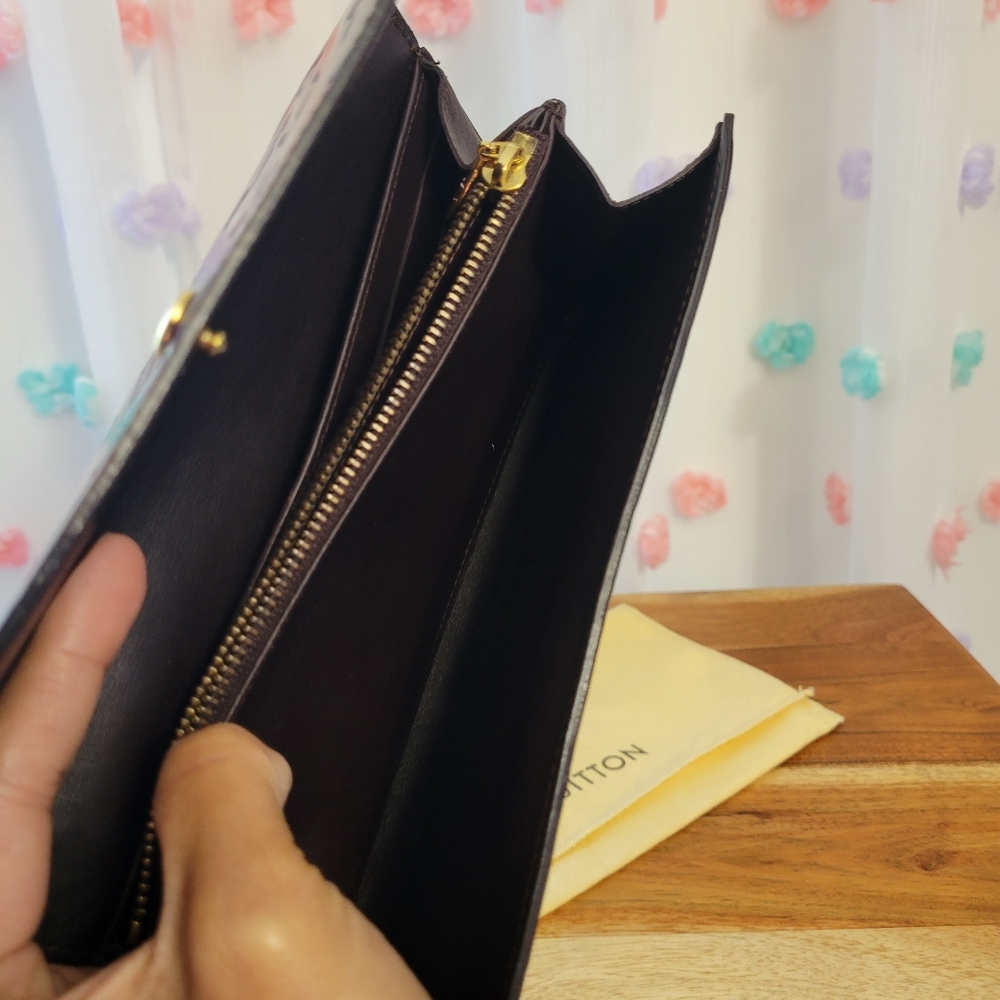Auth Louis Vuitton Vernis Rayures Wallet Limited Edition Valentines Day 2012 - Picture 11 of 16